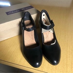 Clarks Soft Collection Black Mary Jane Block Heel